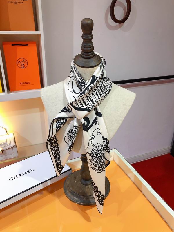 Chanel silk scarf 90X90cm E03 (14)